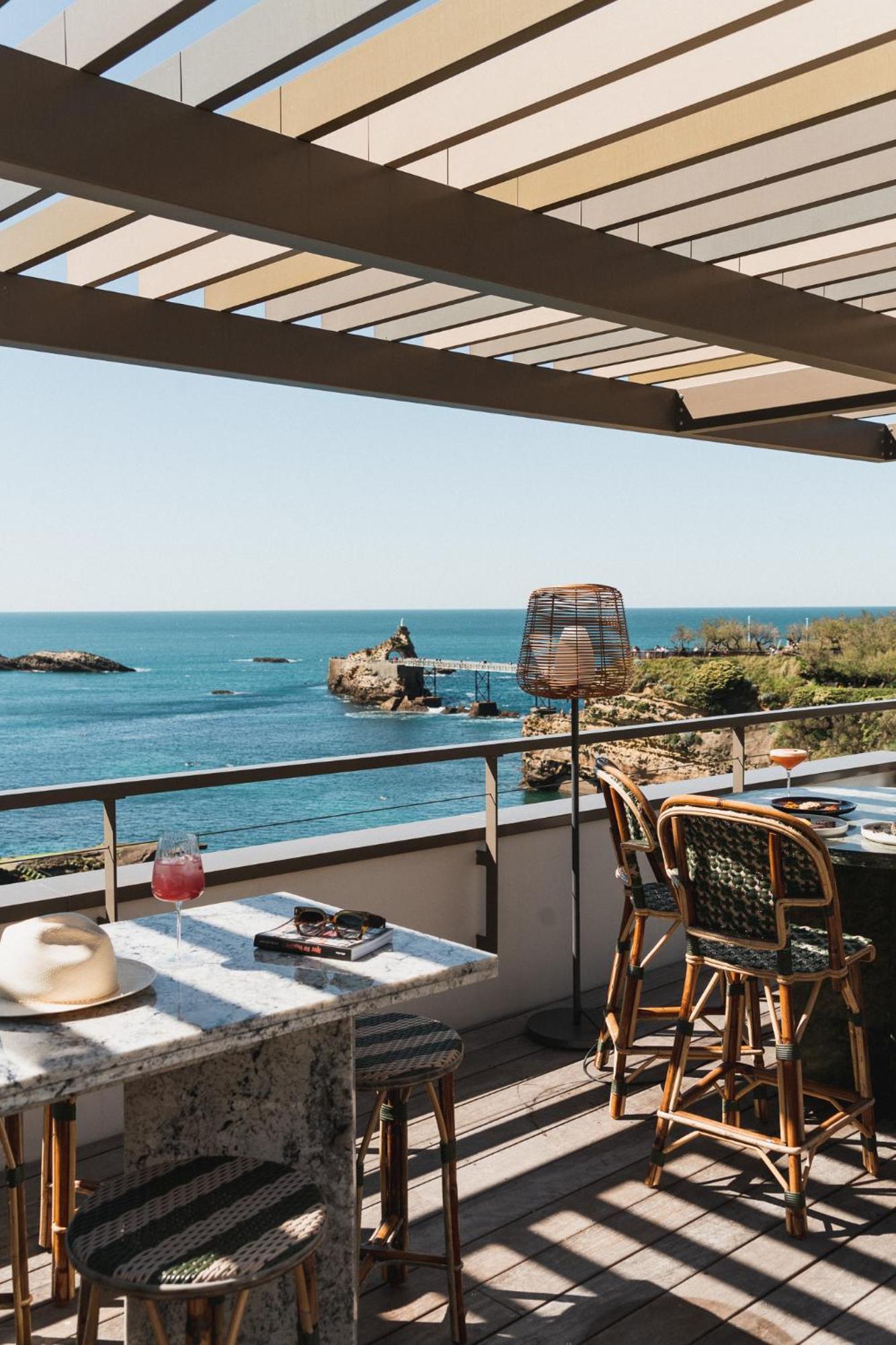 De La - Nouvel Etablissement Hotel 4*
