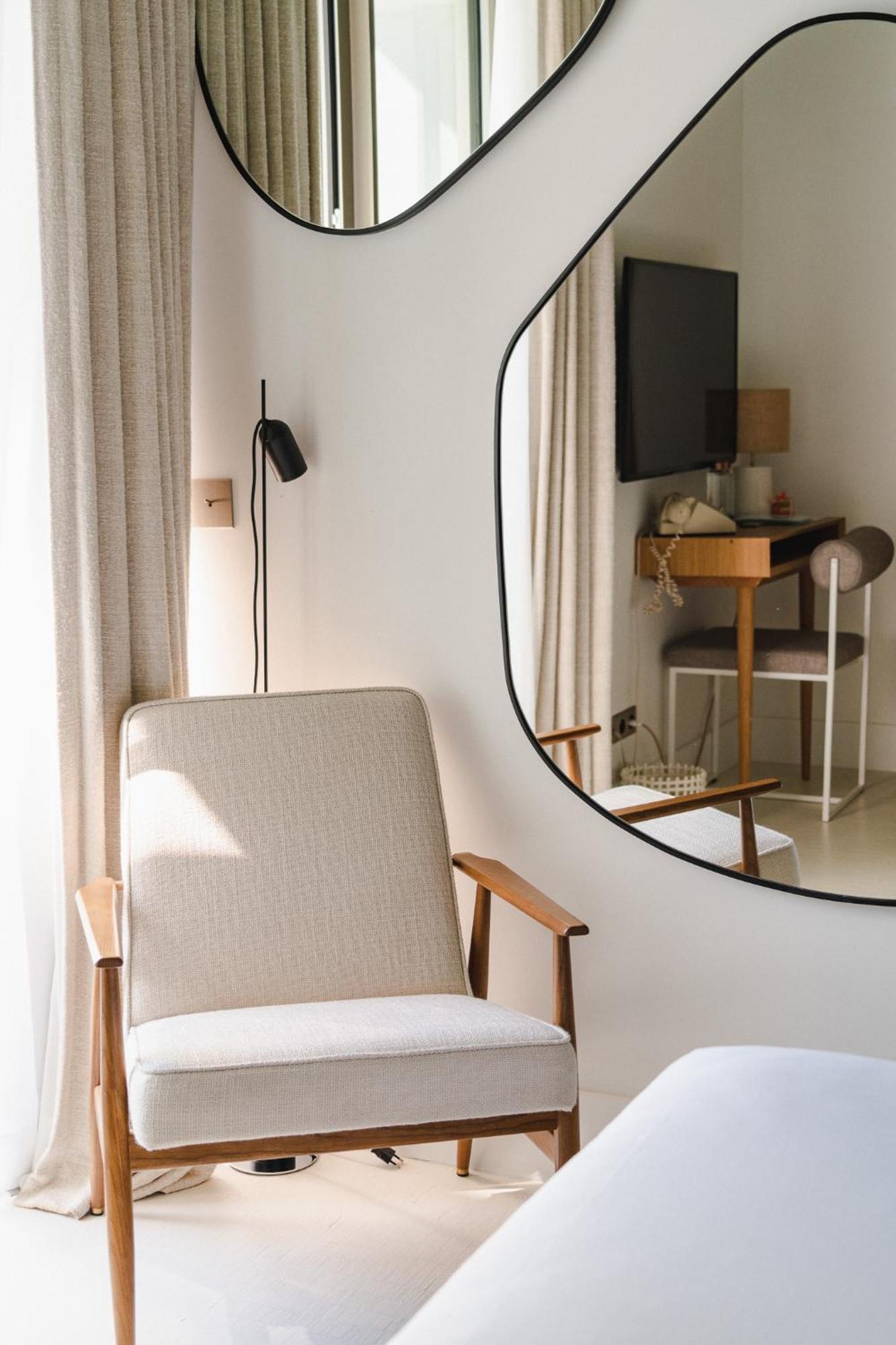 Hotel De La - Nouvel Etablissement