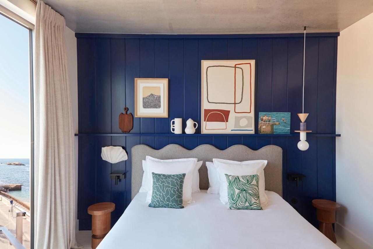 Hotel De La 4*